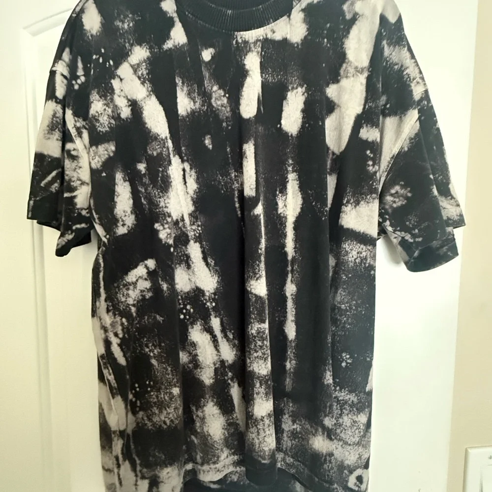 All Saints Monochrome Patterned Men's Tee - Picture 1 of 3